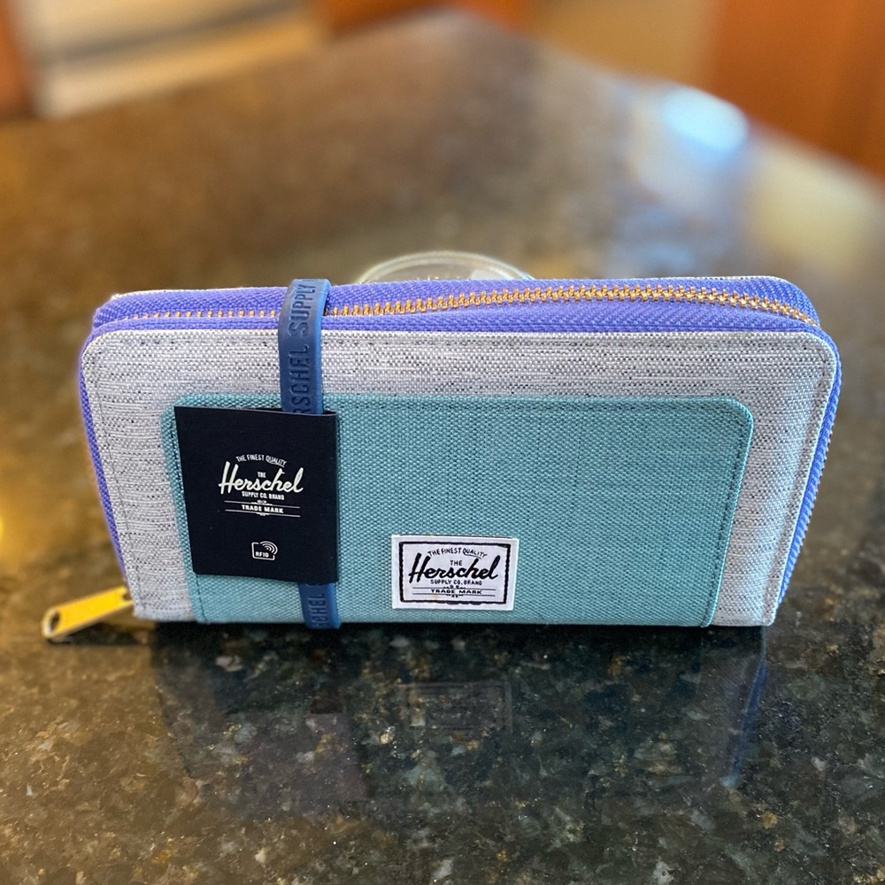Herschel “Thomas” teal / grey wallet